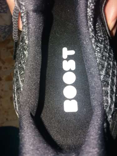 Adidas ultraboost 4.0 triple black 9.5/10