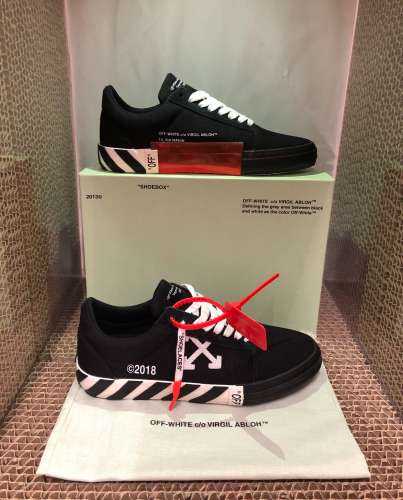 Off-White Vulc Low Black (Updated Stripes)