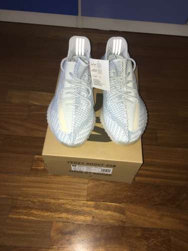 Yeezy boost 350  V2 Cloud White
