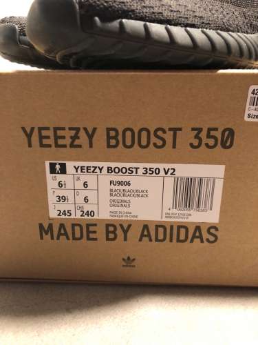 Vendo Adidas Yeezy 350 V2 BLACK