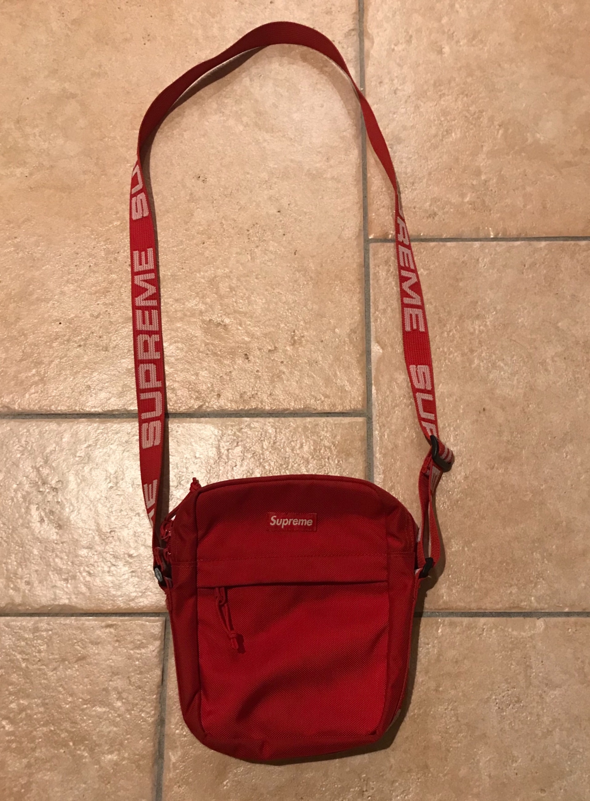 Shoulder bag Supreme (ss18) red - Meetapp