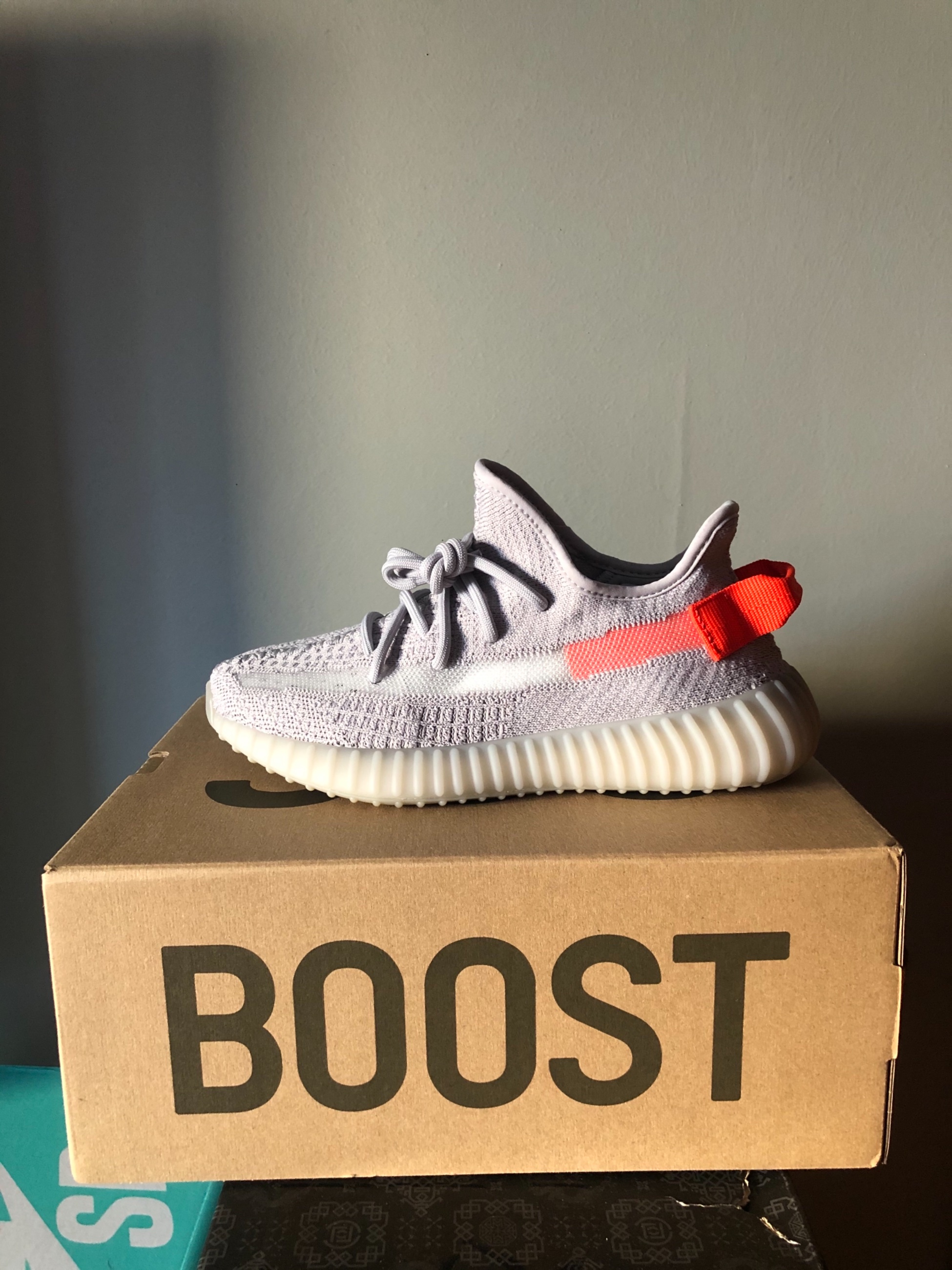 Cheap Authentic Ad Yeezy 350 Boost V2 Cream White