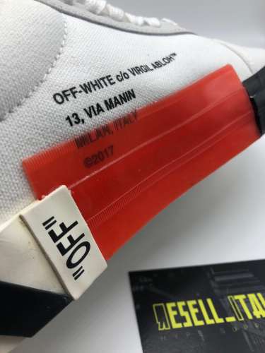 OFF-WHITE VULC LOW WHITE (UPDATED STRIPES)