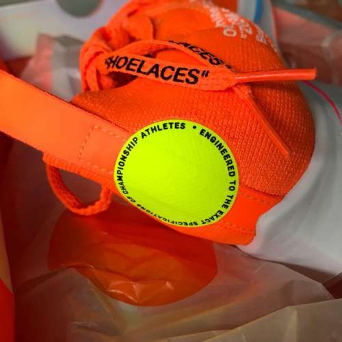 Vendo Nike off white zoomfly orange DS size 40,5