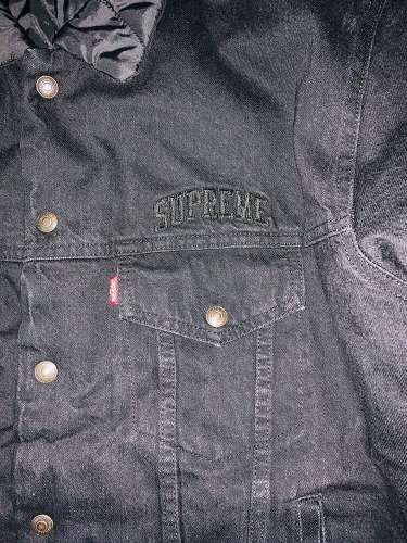 Supreme Levi’s Quilted Reversible Trucker