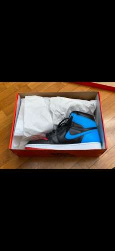 Nike Jordan 1 retro high unc to chicago