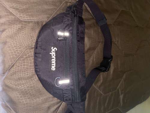 SS19 Supreme waist bag/marsupio  nero/black 9/10