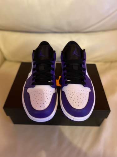 WTS Jordan 1 low court purple Size 7.5 / 40.5 DS