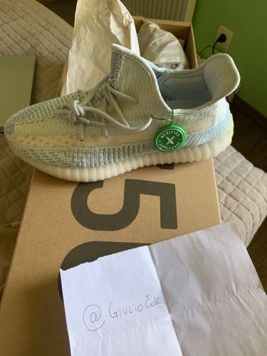 Yeezy white cloud non reflective n 44 with box