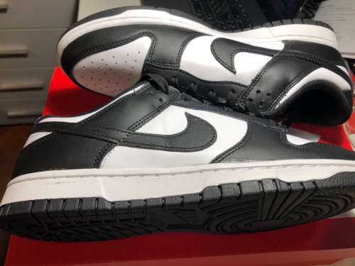 Nike dunk low black and white