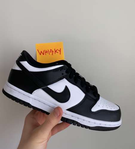 Nike dunk low gs white black