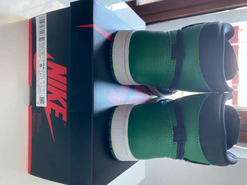 Nike Air Jordan 1 “Pine Green”