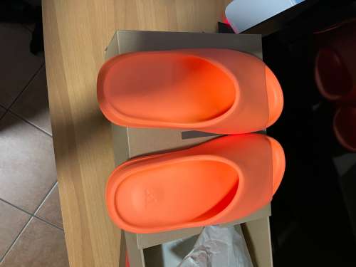 Adidas yeezy slide orange enflame