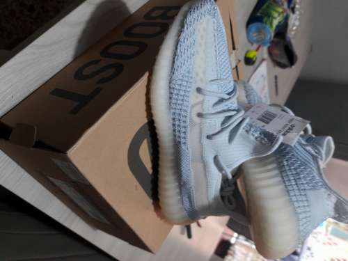 Yeezy  boost 350 v2  cloud white ( no reflective )