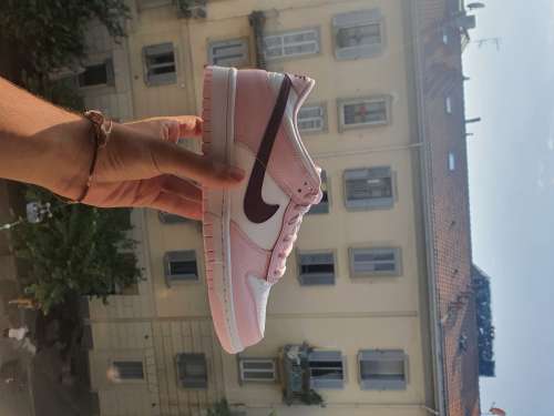 Nike dunk low pink