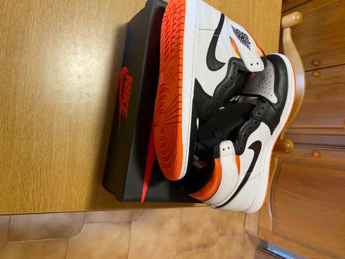 Vendo Jordan 1 High Electro orange