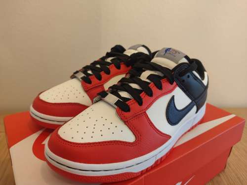 WTS NIKE DUNK LOW EMB CHICAGO