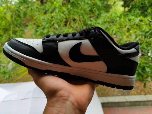 Nike dunk low black and White 41