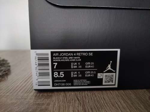 vendo Jordan 4 Retro SE Black Canvas