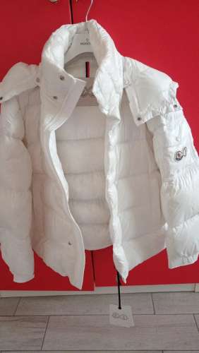 Outfit Maya Limited edition Moncler 70° anniversario