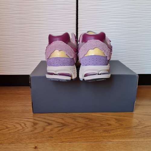 New balance 2002r protection pack pink