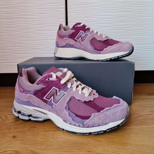 New balance 2002r protection pack pink