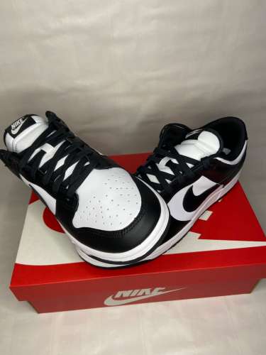 Nike dunk low retro white black panda