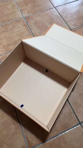 BOX VARI BRAND