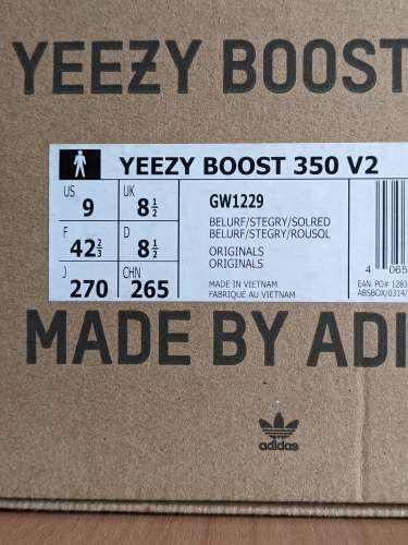 Yeezy Boost 350 V2 Beluga