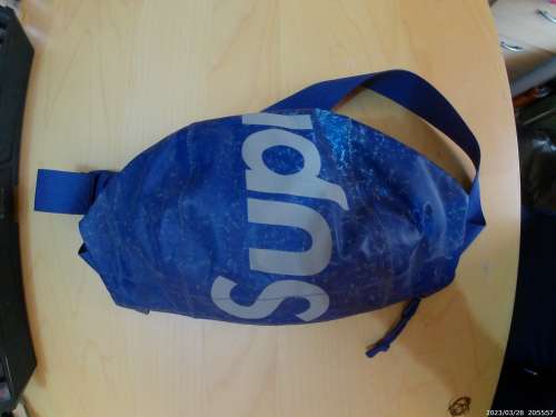 Supreme Reflective waist bag (RETAIL PRICE)